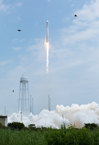 Illustration for article titled Orbital's Cargo Run to the Space Station is Picture-Perfect